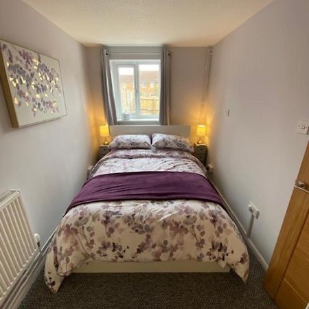 Bradley Stoke Self Contained Ground Floor Apartment 布里斯托 外观 照片