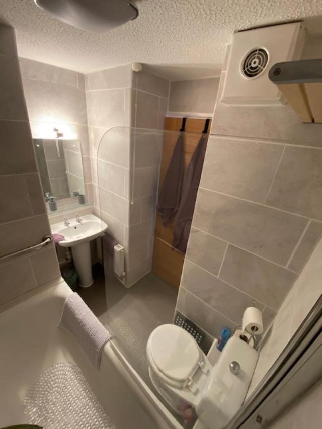 Bradley Stoke Self Contained Ground Floor Apartment 布里斯托 外观 照片