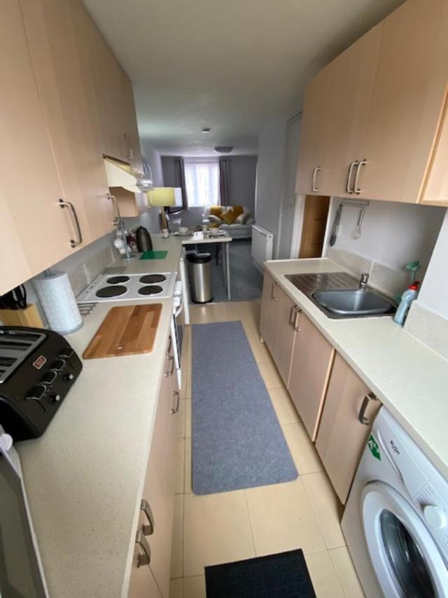Bradley Stoke Self Contained Ground Floor Apartment 布里斯托 外观 照片